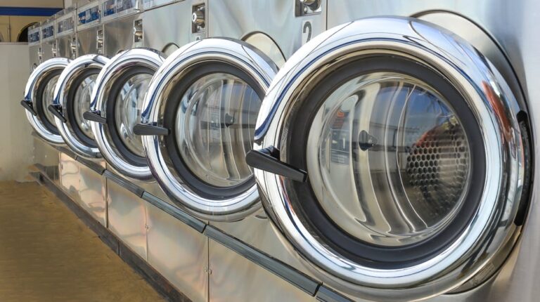 Starting a Laundry Business: A Complete Guide